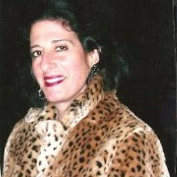 Meet your Posher, Lucy r - Picture 1 of 1